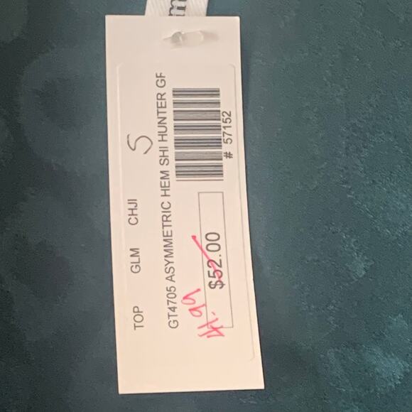 Glam Dark Green Leopard Print LS V-Neck Blouse Oversize Small New with Tags - Picture 5 of 9